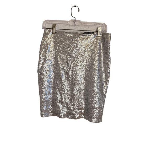 Lulus Women’s XL Silver Sequin Skirt – Mini, Fully Lined - Picture 2 of 7
